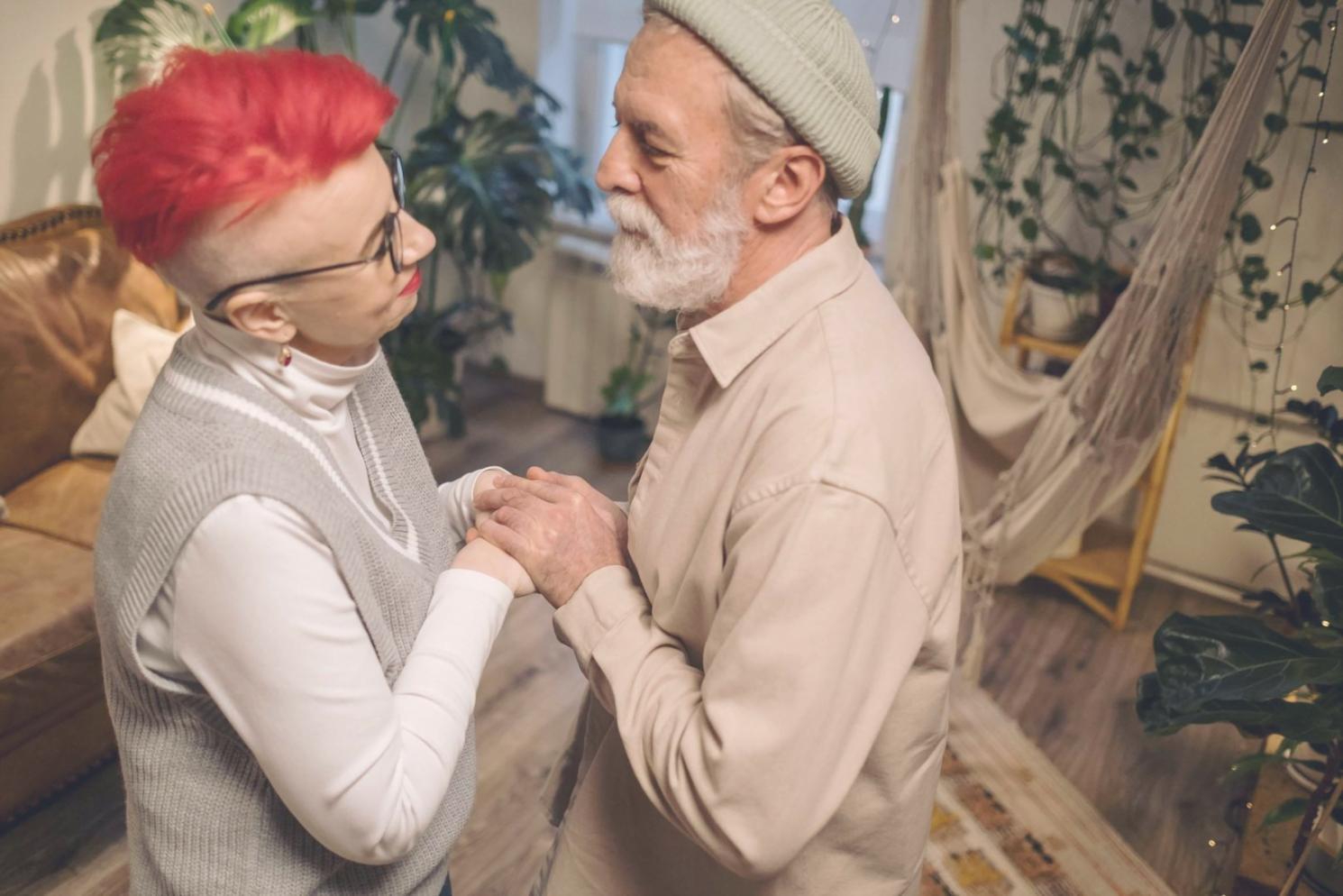 Momenti di condivisione tra nonni e nipoti